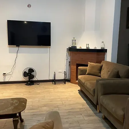 Private House, Excellent Location Villa